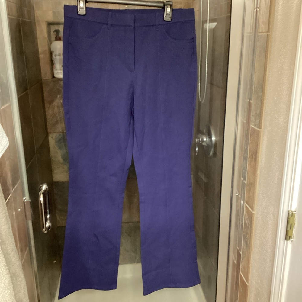 Isaac Mizrahi 24/7 Blue bootcut pants with seam Size 12 NWT
